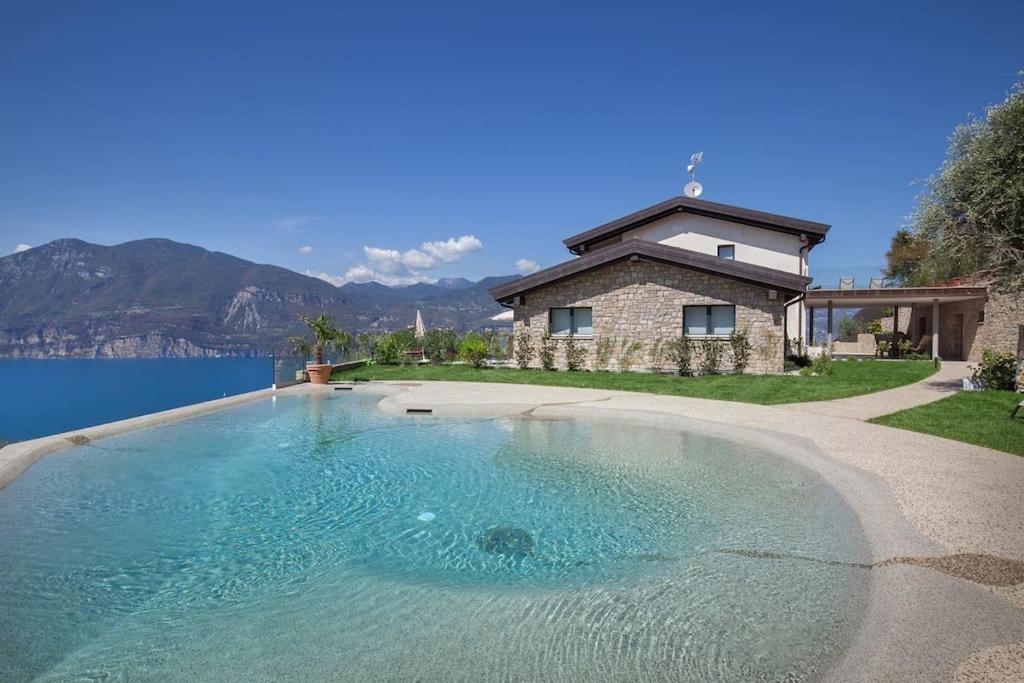 Villa Divina - Apt Divina Con Piscina E Vista Lago Castelletto Di Brenzone Εξωτερικό φωτογραφία